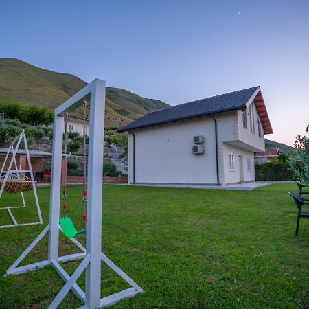 Xhuli Guesthouse Shkoder Exterior photo