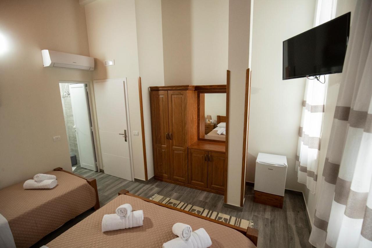 Xhuli Guesthouse Shkoder Exterior photo