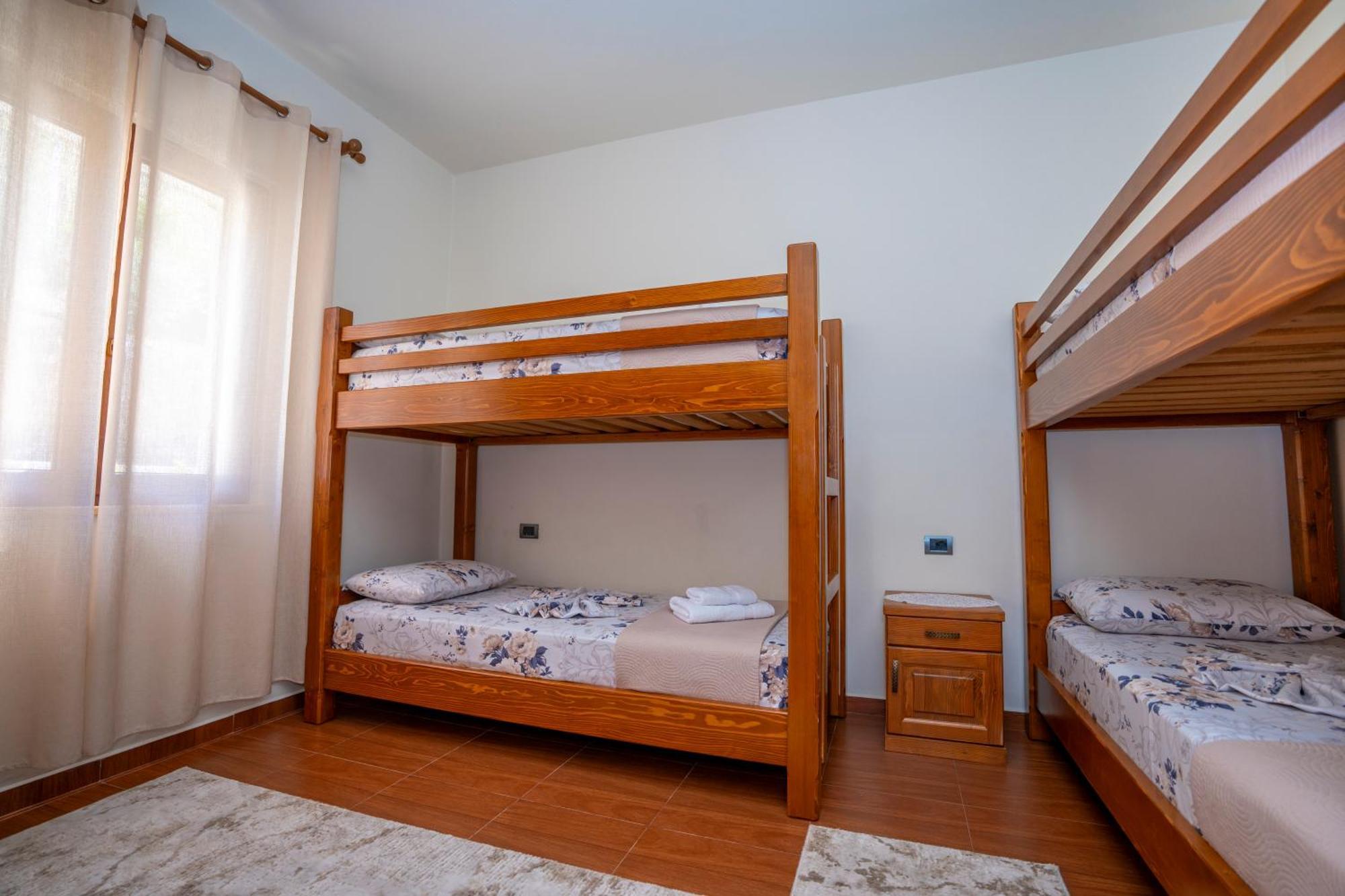 Xhuli Guesthouse Shkoder Exterior photo